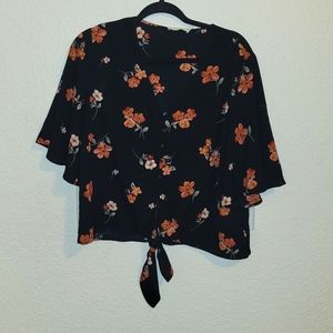 'Lush' Size Medium Women's Blouse